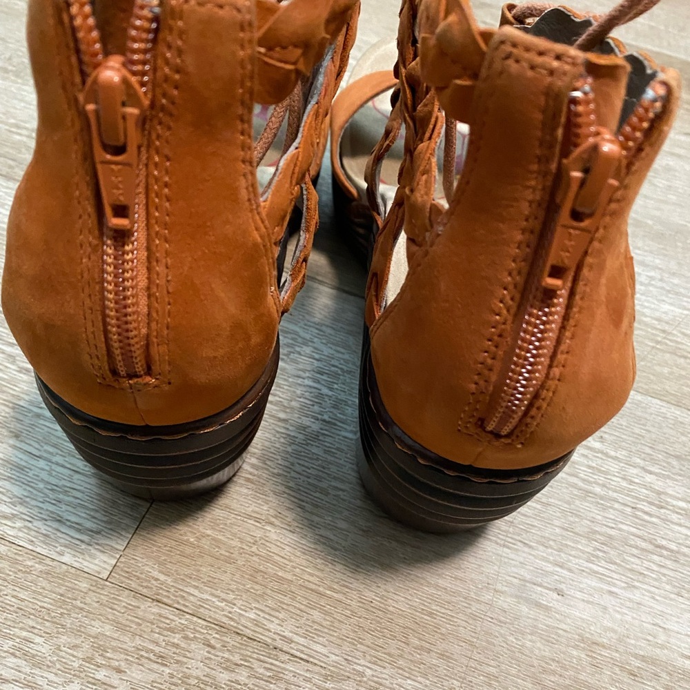 BIONICA RUSTY ORANGE WEDGE SANDALS SIZE 9M - Picture 5 of 8